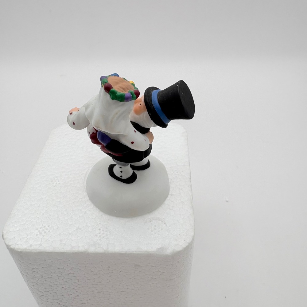 Department 56 North Pole Series Little Newlyweds Christmas Village 56.56805 - Picture 2 of 6